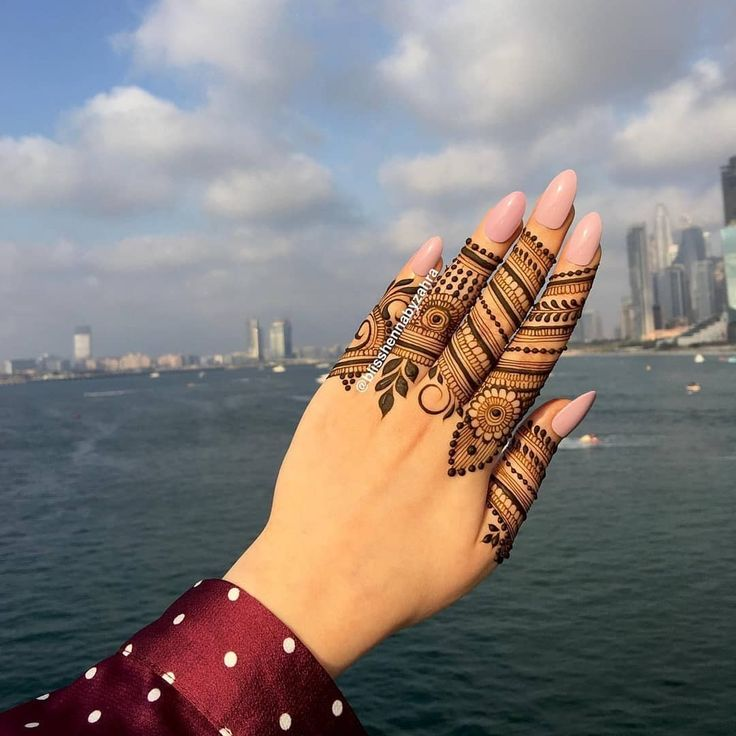Arabic-Mehndi-Designs-for-Fingers-6