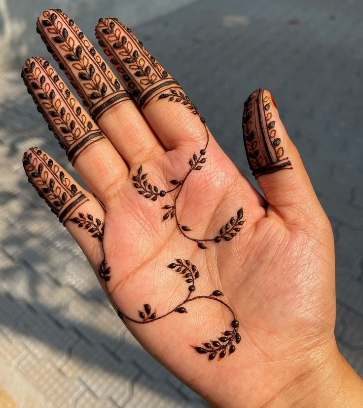 Arabic-Mehndi-Designs-for-Fingers-9