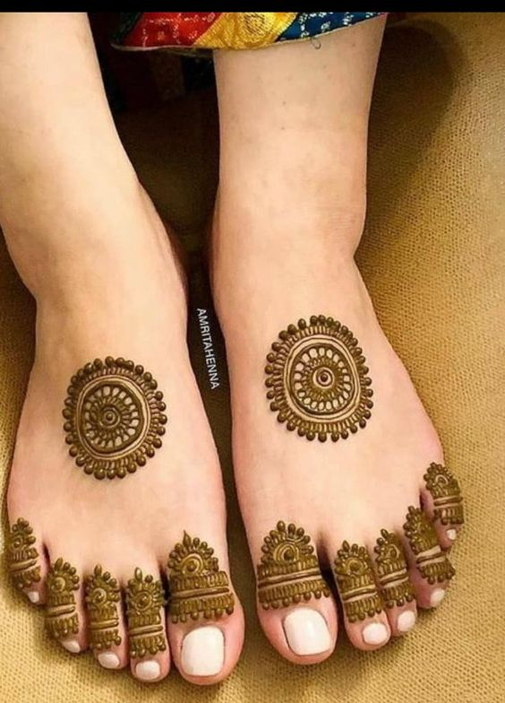 Arabic-Mehndi-design-for-Feet-3