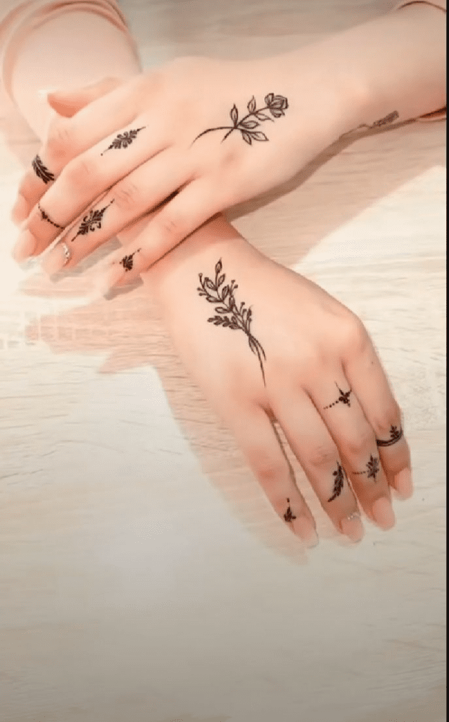 Unique Arabic Mehndi Designs 7