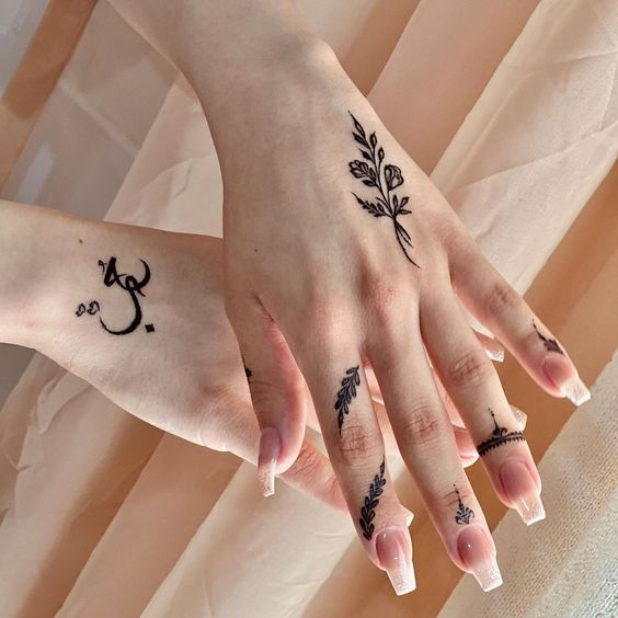 Unique Arabic Mehndi Designs 8