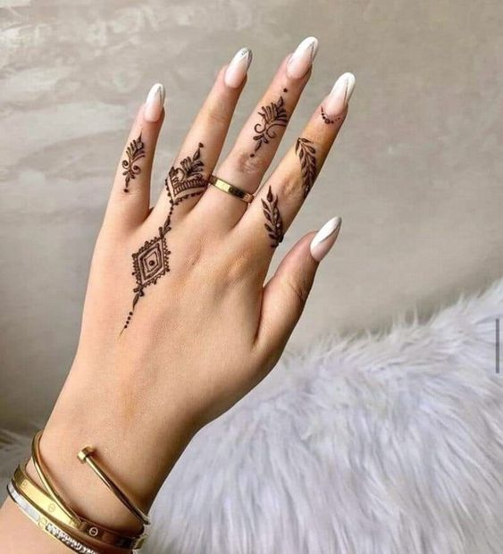 Mehndi Design for Fingers Easy and Beautiful 2