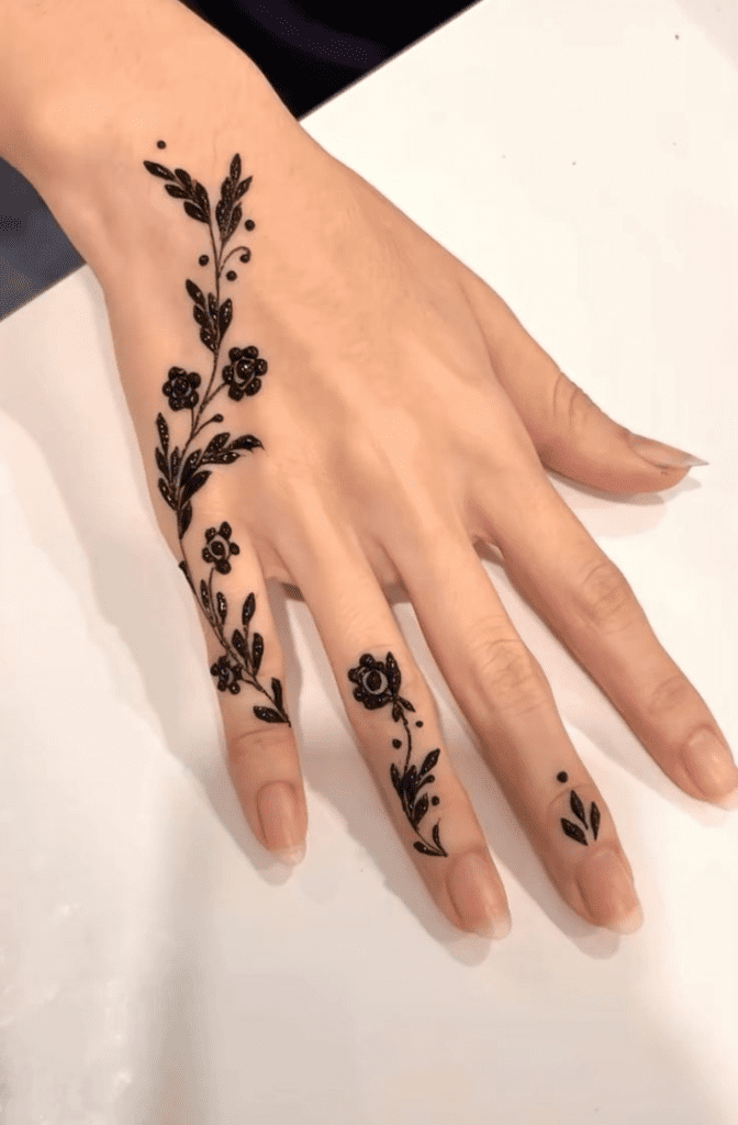 Flower Mehndi Designs for Fingers 1