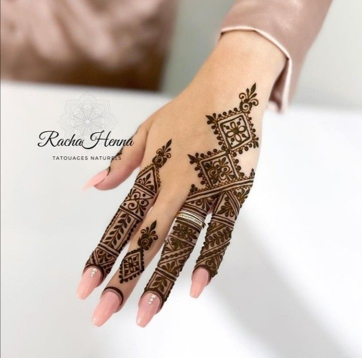 Flower Mehndi Designs for Fingers 5