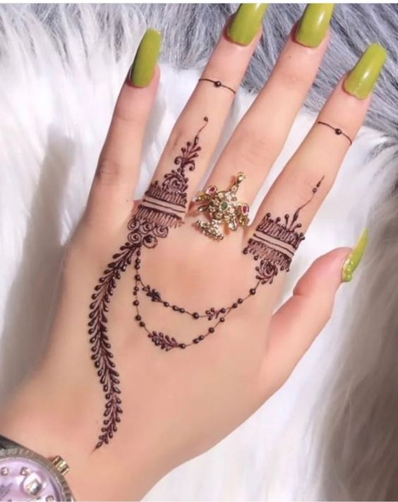 Flower Mehndi Designs for Fingers 9