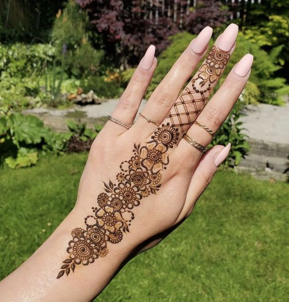Mehndi Designs for Single Fingers 5