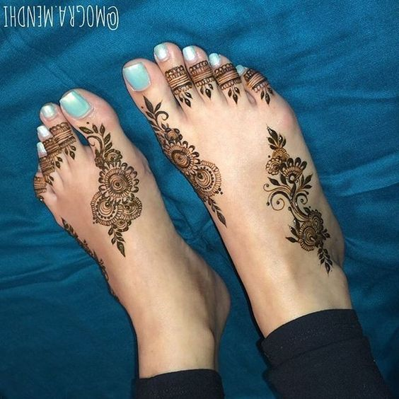 Stylish Mehndi Designs For Feet 8