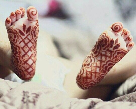 Mehndi Design for Feet for Kids 1