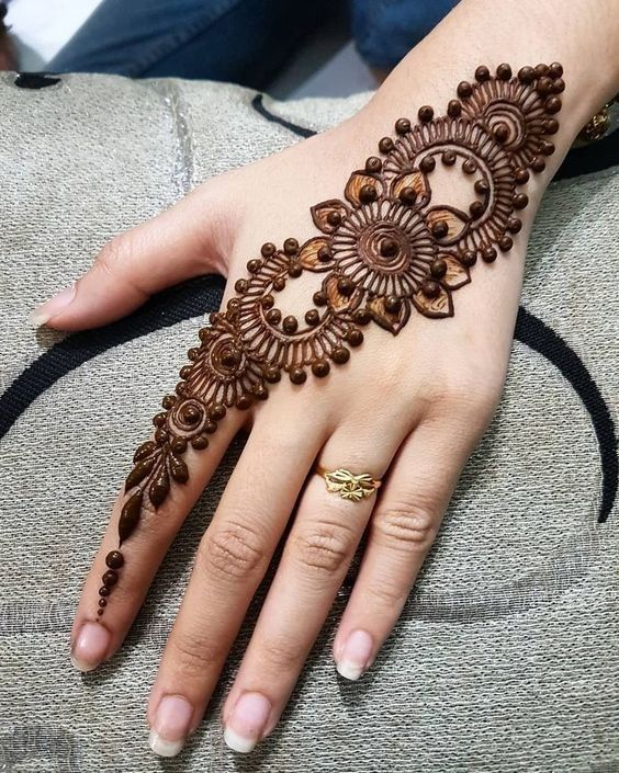 Simple-Arabic-Mehndi-Design-4