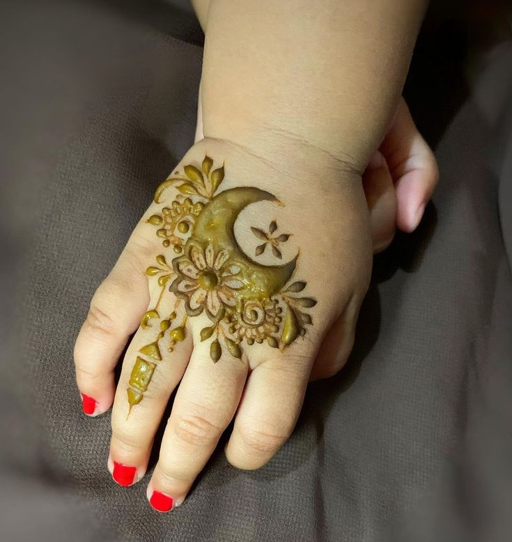 Arabic-Mehndi-Designs-for-Kids-10