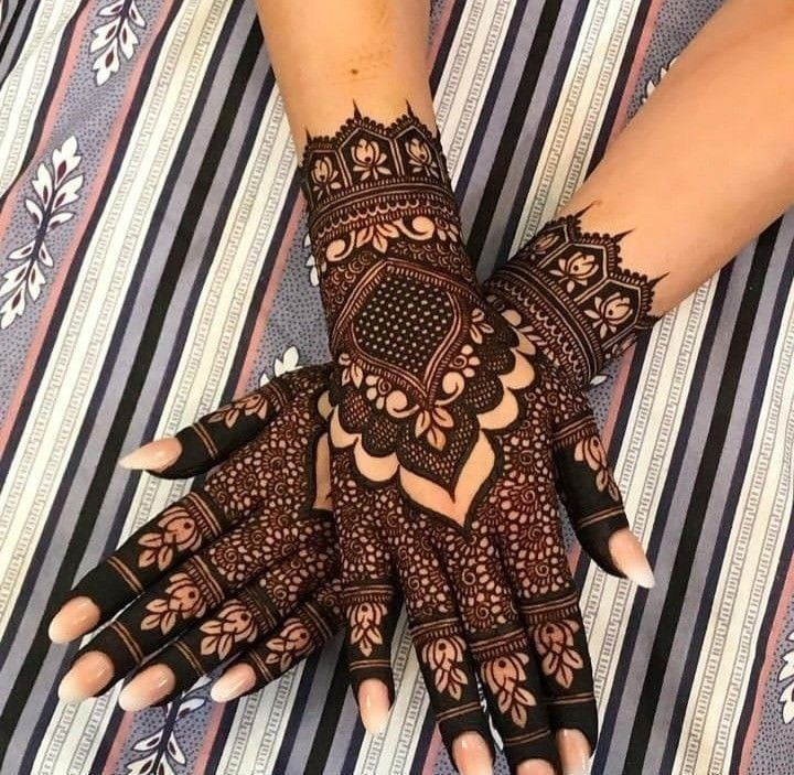 Arabic-Mehndi-Designs-for-Bridals-2