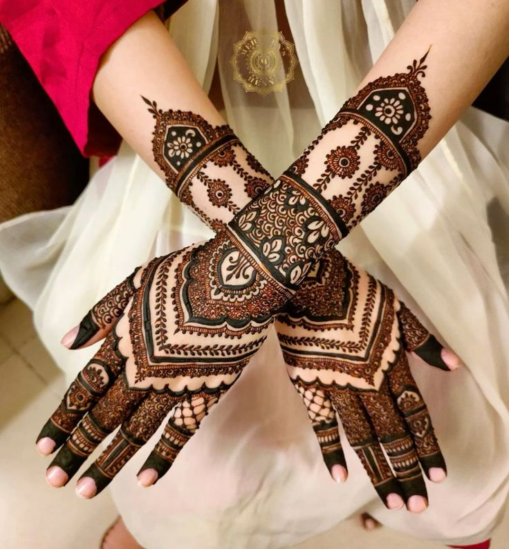 Arabic-Mehndi-Designs-for-Bridals-5