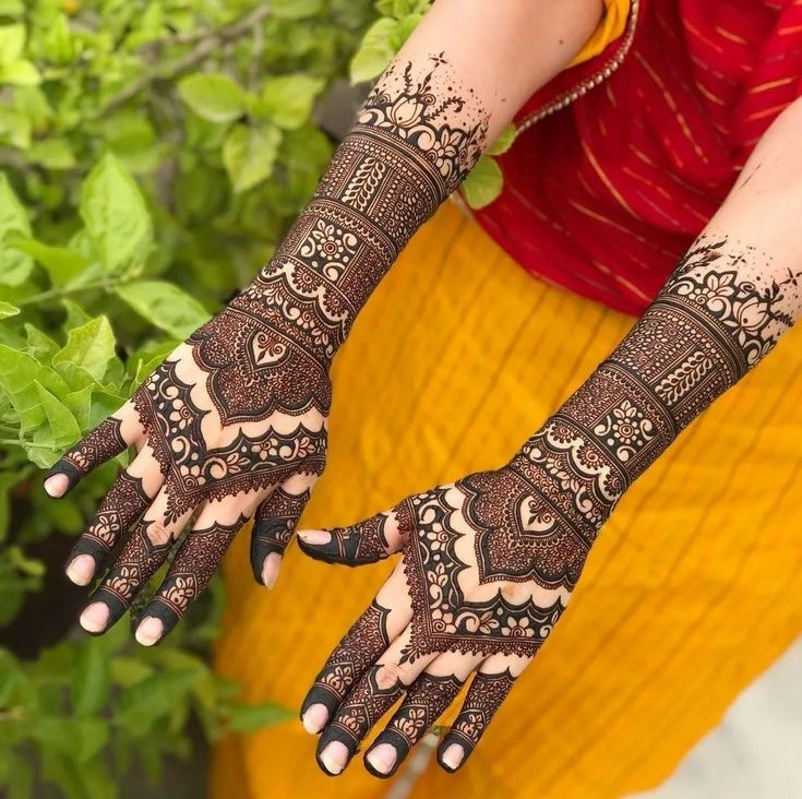 Arabic-Mehndi-Designs-for-Bridals-6