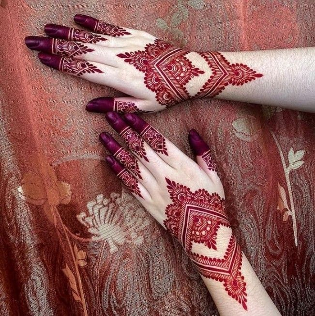 Arabic-Mehndi-Designs-for-Bridals-9
