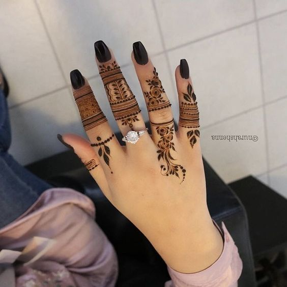 Arabic-Mehndi-Designs-for-Fingers-4