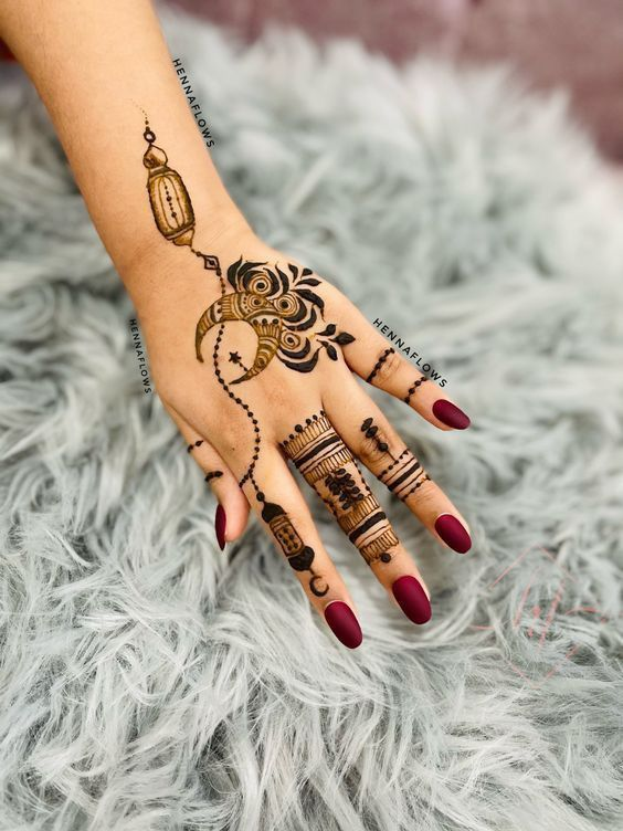 Unique Mehndi Design for Eid 6