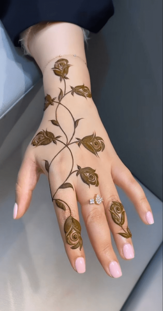 Flower Mehndi Designs for Eid 7