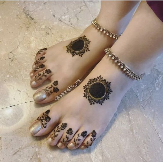 Eid Mehndi Designs for Feet 1