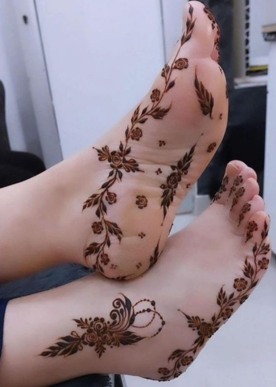 Eid Mehndi Designs for Feet 5