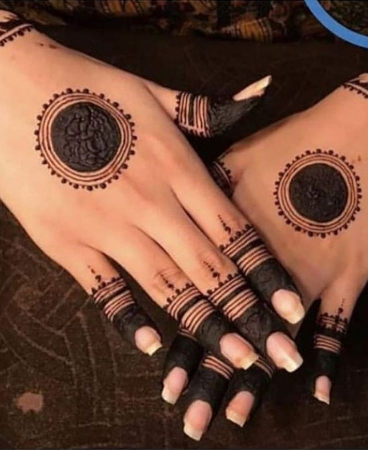 Simple Mandala Mehndi Designs 2