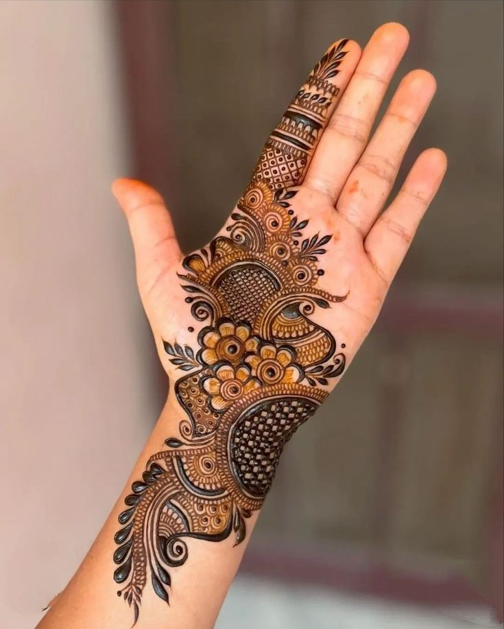 Simple Palm Mehndi Designs 4