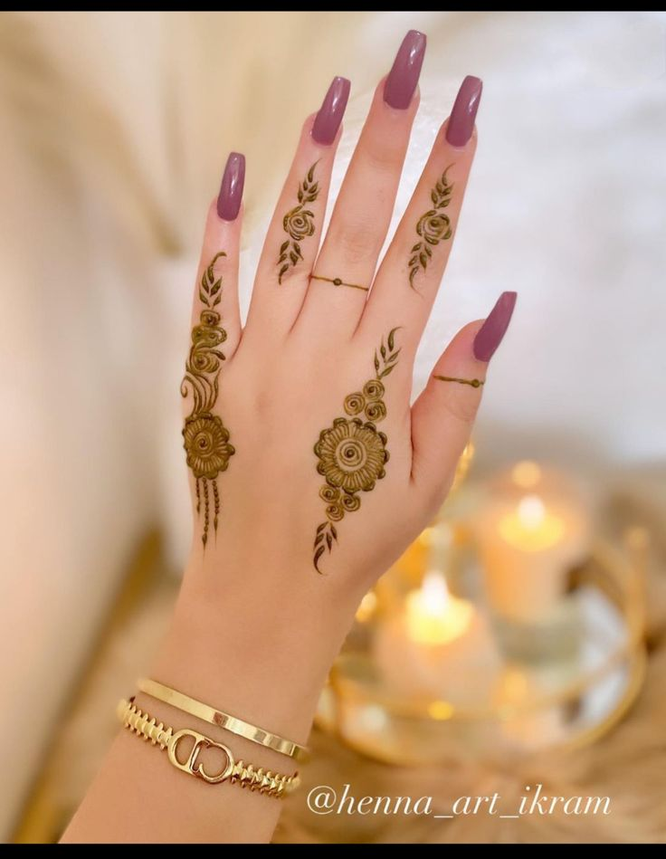 Mandala Mehndi Designs for Back Hands 6