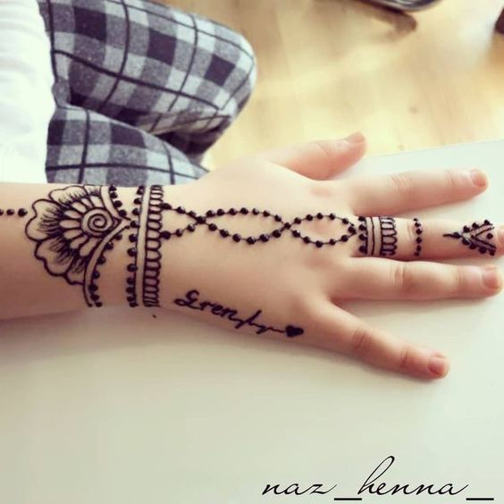 Mandala Mehndi Designs for Kids 5