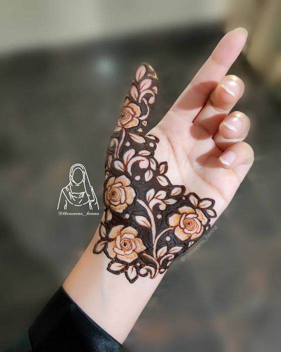 Simple Palm Mehndi Designs 7