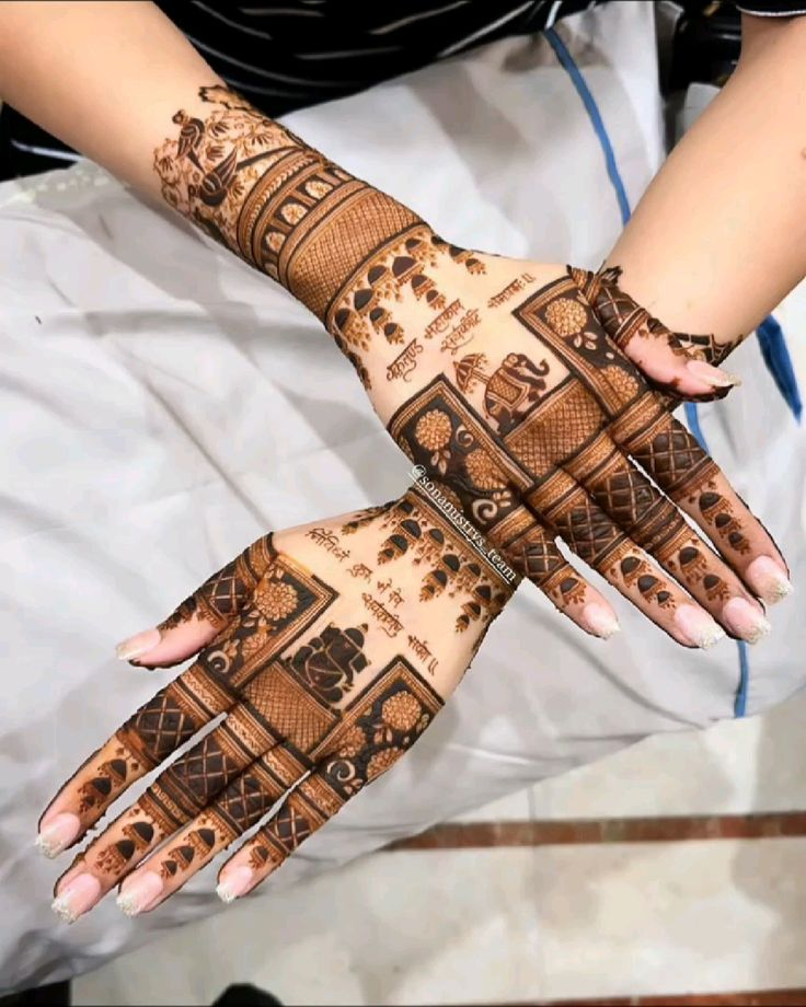 Unique Mehndi designs for kurwa chouth 9