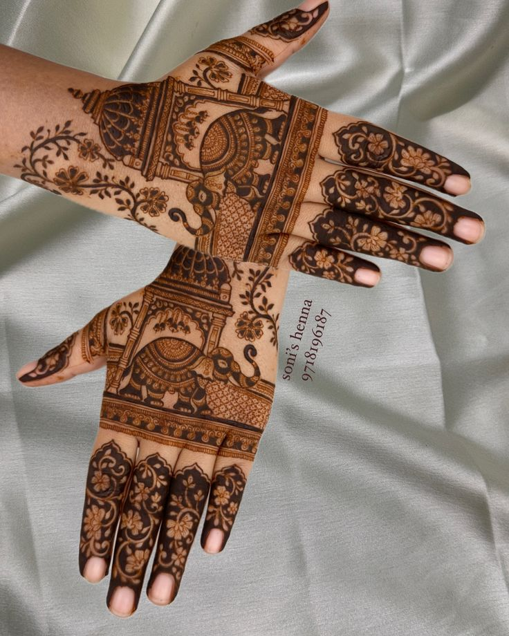 Unique Mehndi designs for kurwa chouth 10