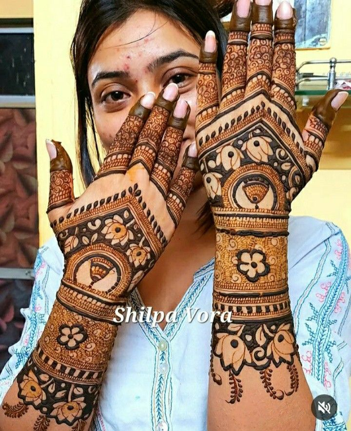 Teej Mehndi Designs for Back Hands 5