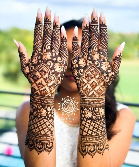 Teej Mehndi Designs for Back Hands 9