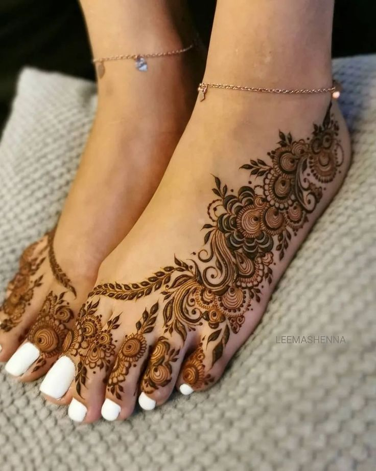 Bridal Mehndi Designs for Feet 3