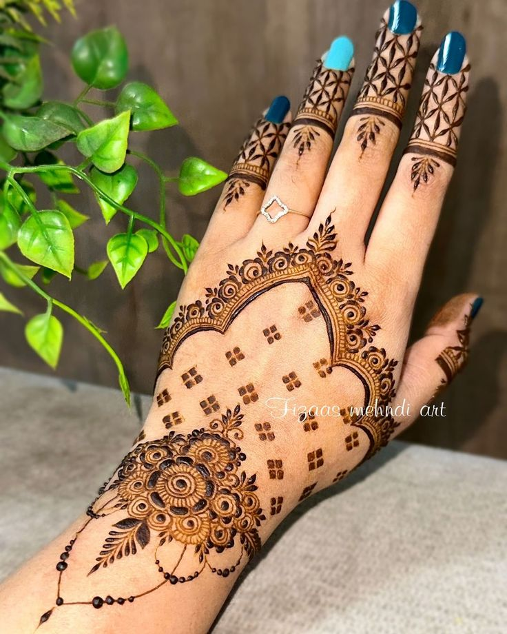 Beautiful Mehndi Designs for Back Hands 5