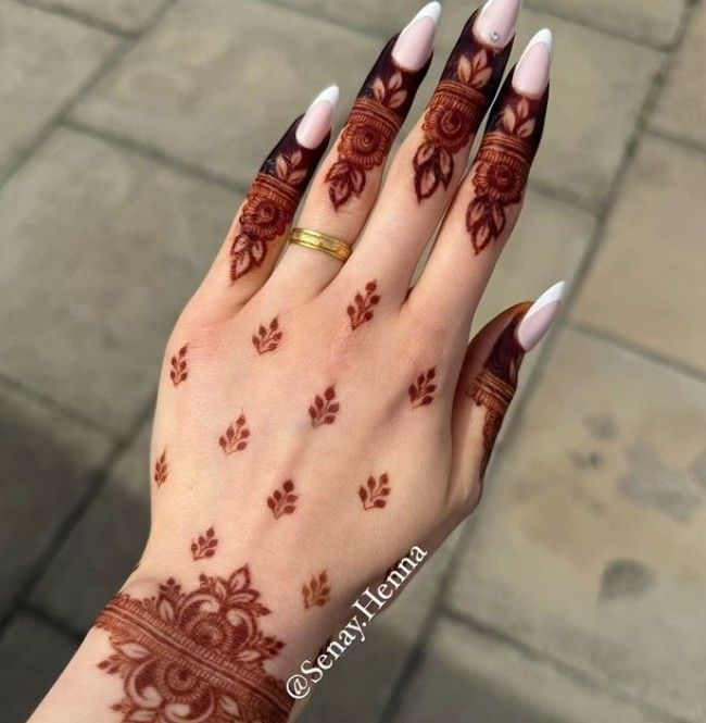 Beautiful Mehndi Designs for Back Hands 7