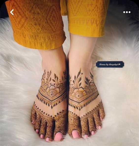 Simple Feet Mehndi Design for Bridal 3