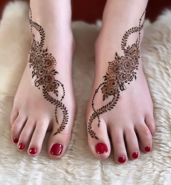 Stylish Feet Mehndi Design for Bridal 5