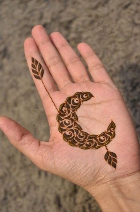 Front Hand Mehndi Design for Chand Raat 2