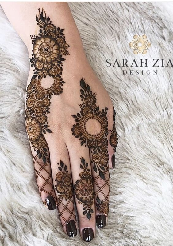 Diwali Mehndi Designs for Back Hands 10