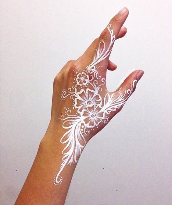 White Mehndi Designs 17