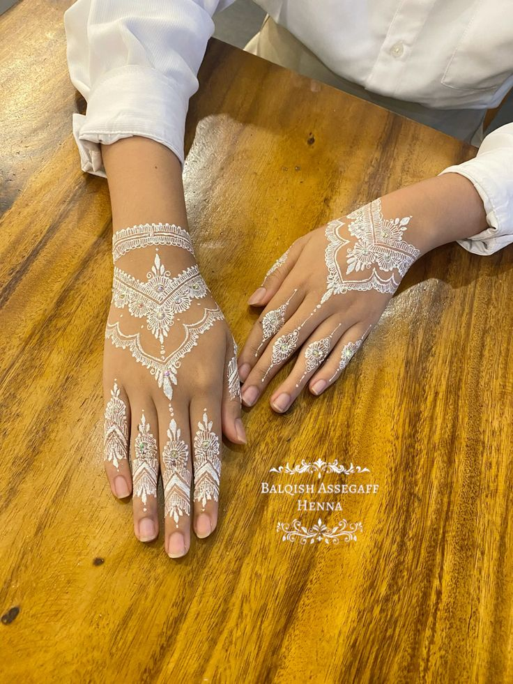  simple White Mehndi Designs 2