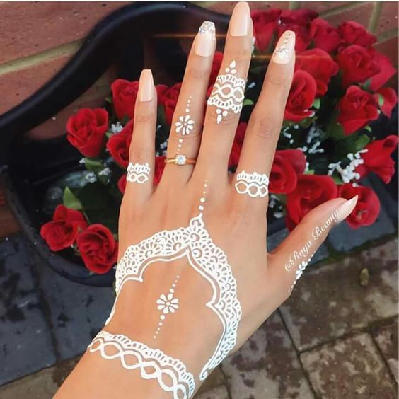 White Mehndi Designs 22