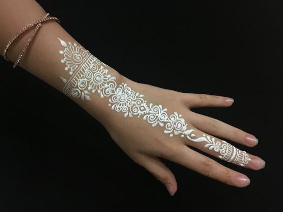  pretty White Mehndi Designs 26