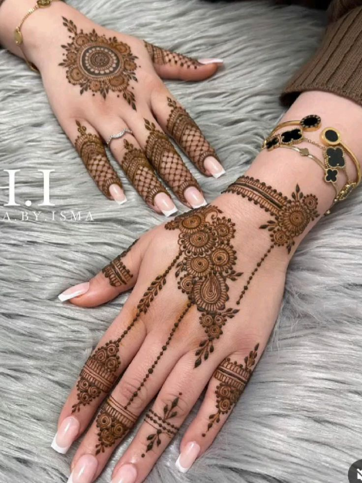 30+ Latest Mehndi Designs Ideas 6