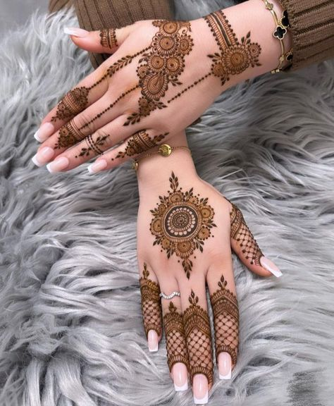 30+ Latest Mehndi Designs Ideas 10