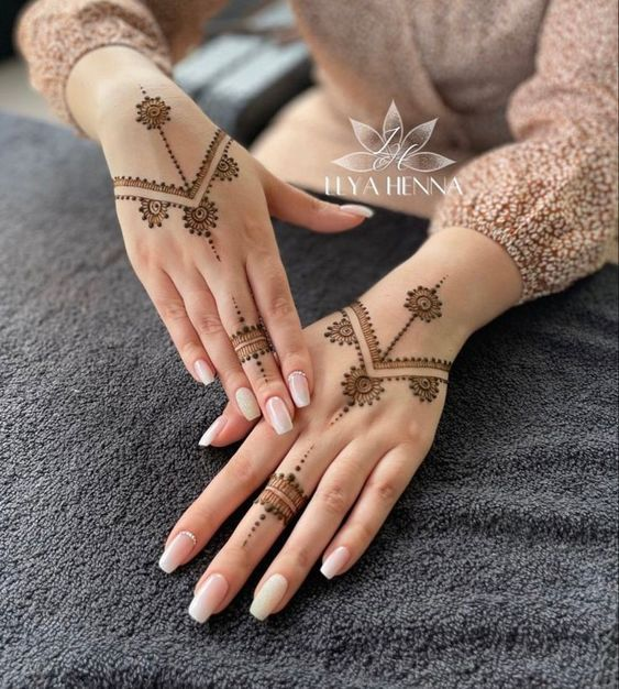 30+ Latest Mehndi Designs Ideas 13