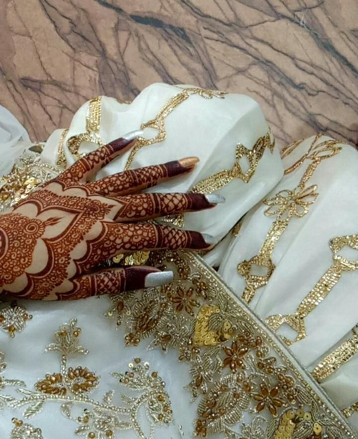 45+ Nikkha Mehndi Designs 8