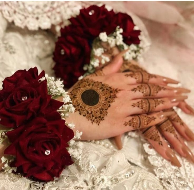 45+ Nikkha Mehndi Designs 13
