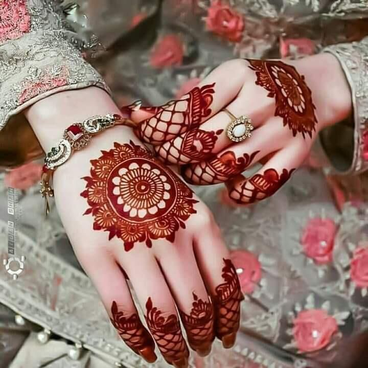 45+ Nikkha Mehndi Designs 15