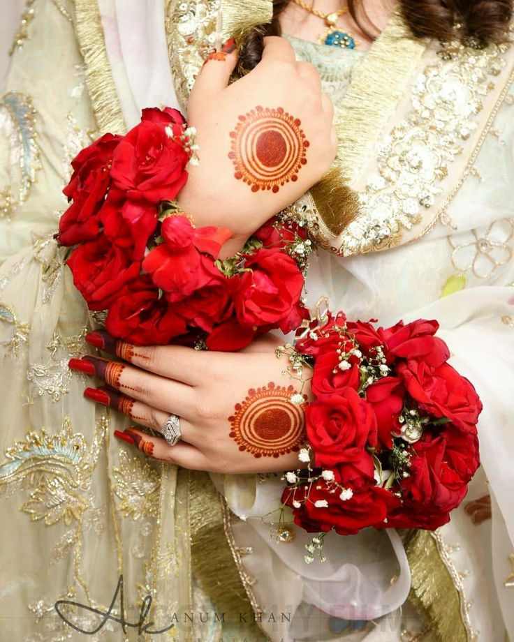 45+ Nikkha Mehndi Designs 17